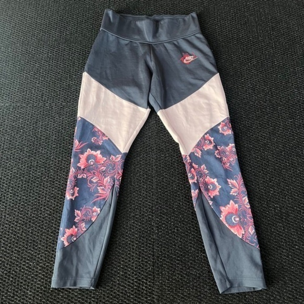 Nike Women Leggings Blue Pink Floral Print Athleisure Activewear Size Medium